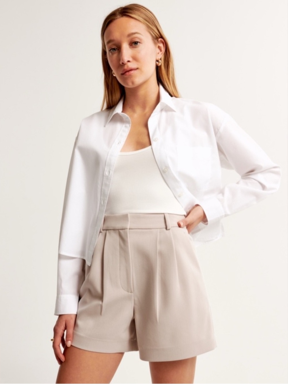 Abercrombie & Fitch Beige High-Waist Pleated Women’s Shorts